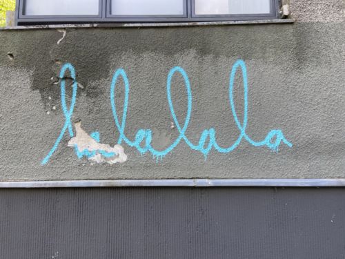 lalalala