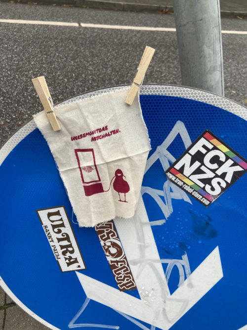 Schilder auch abschalten :)