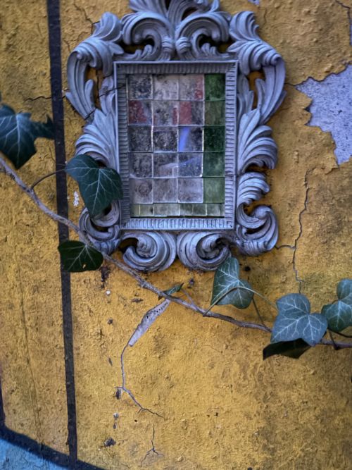 Verwunschener Spiegel